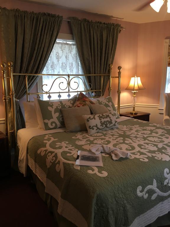 Parsonage Inn Bed And Breakfast เซนต์ไมเคิลส์ ภายนอก รูปภาพ