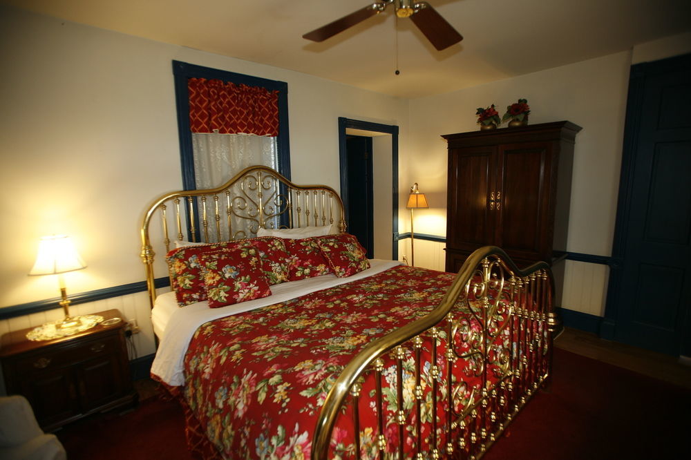 Parsonage Inn Bed And Breakfast เซนต์ไมเคิลส์ ภายนอก รูปภาพ