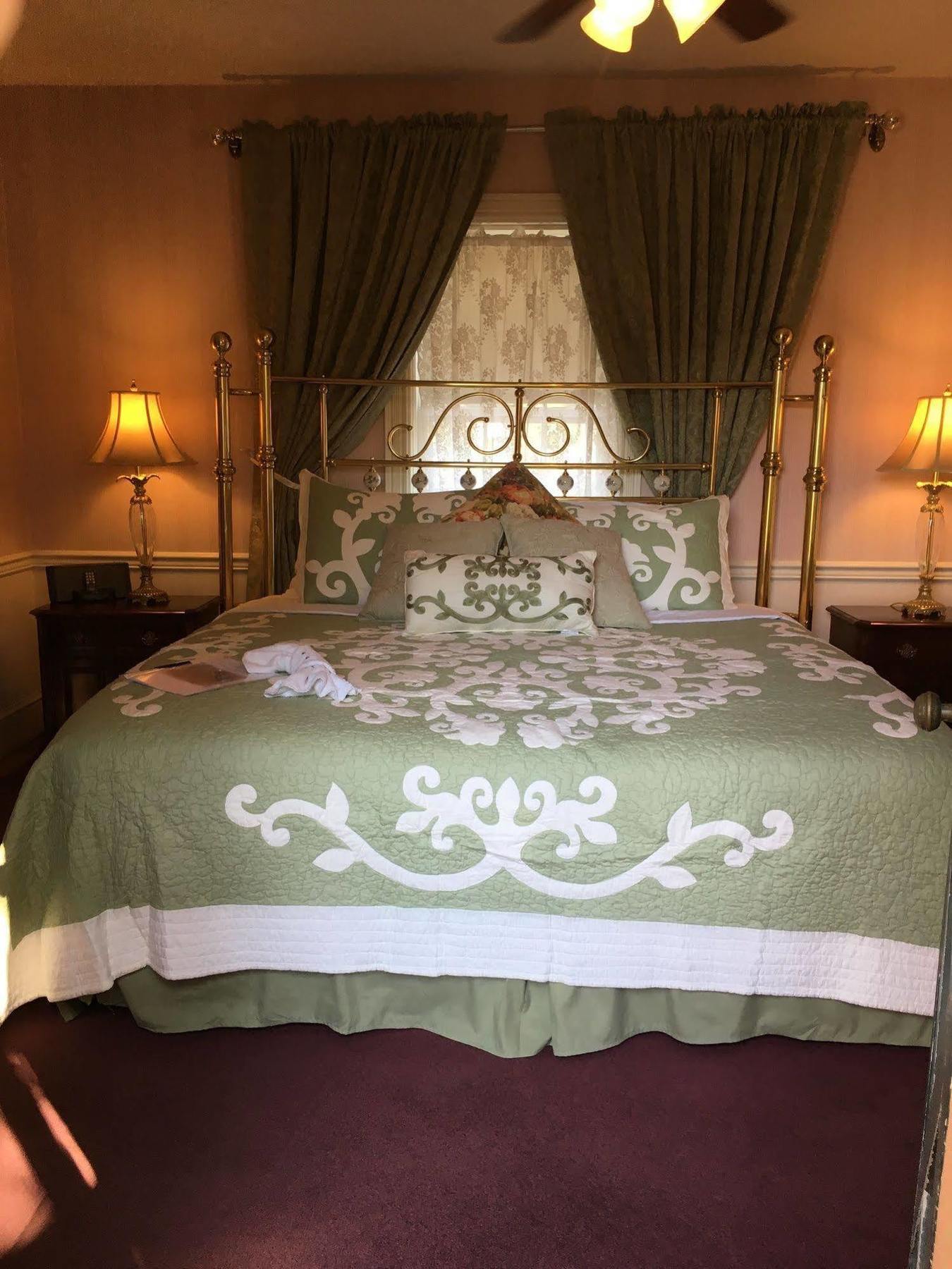 Parsonage Inn Bed And Breakfast เซนต์ไมเคิลส์ ภายนอก รูปภาพ